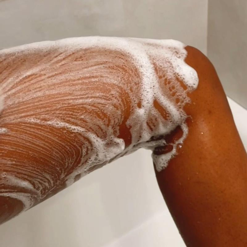 Bubbly Bliss Hyaluronic Acid Body Wash for Soft Moisturized Skin Daily